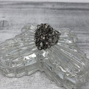 Premier designs antique silver tone naomi ring costume